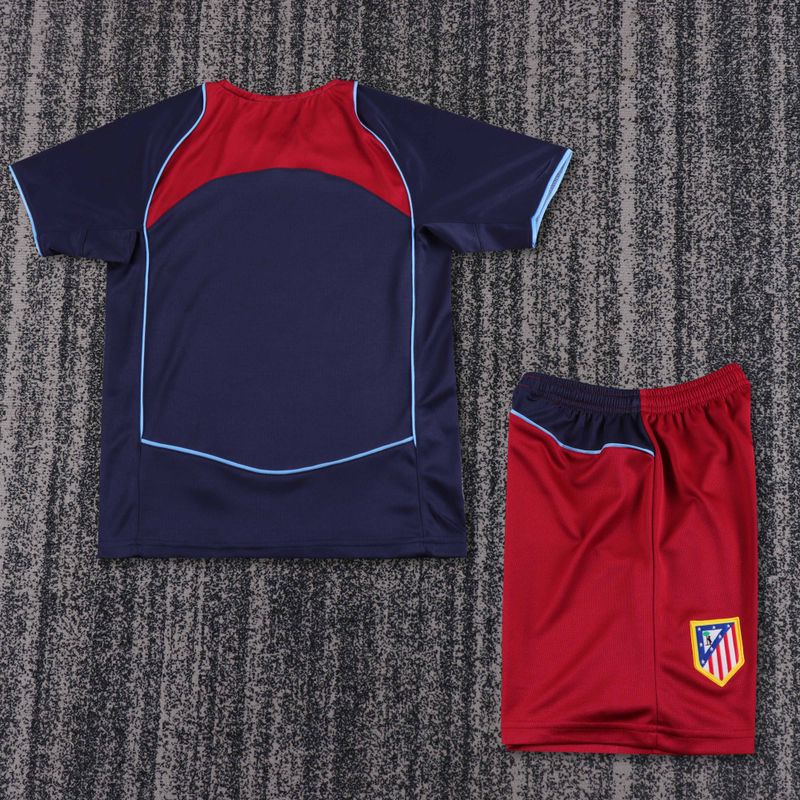 Retro Kids Atletico Madrid 2004-2005 away Secondary image