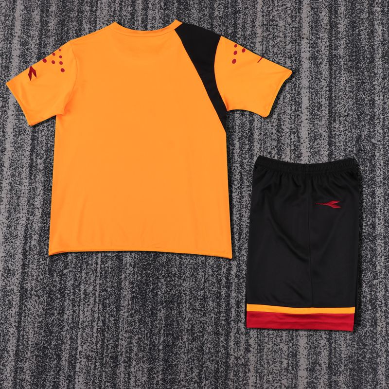 Retro Kids AS Roma 2005-2006 home Secondary image