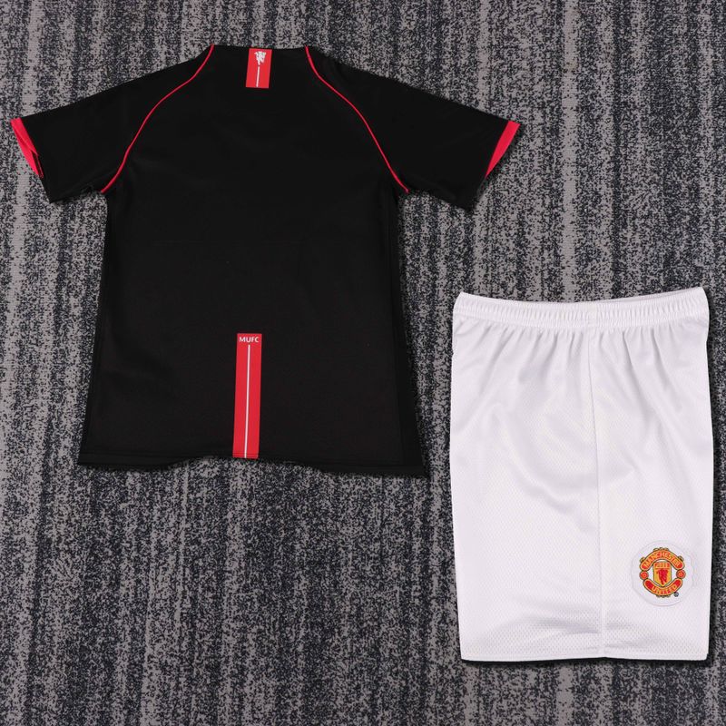 Retro Kids Manchester United 2007-2008 away Secondary image
