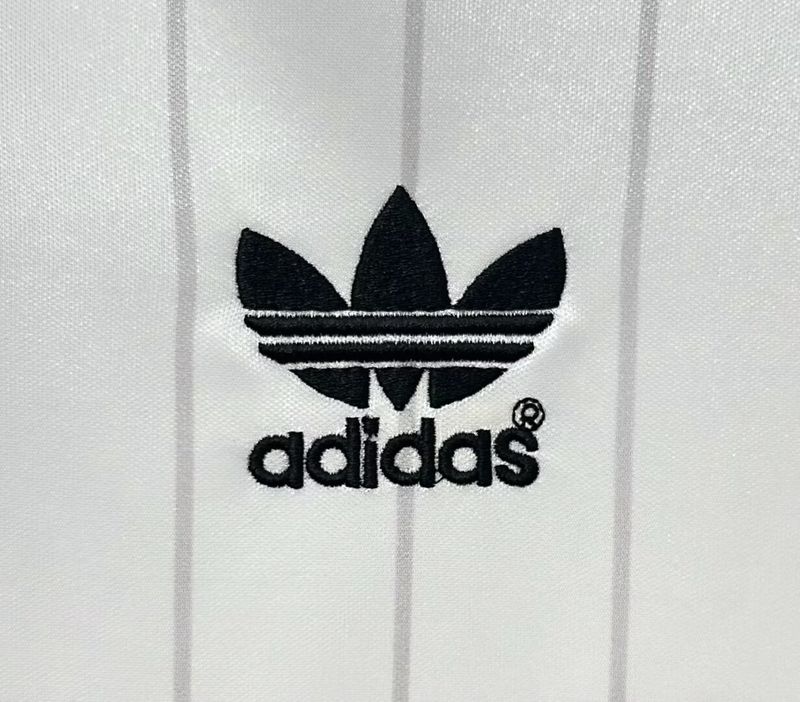 Maillot extérieur rétro Manchester United 1983