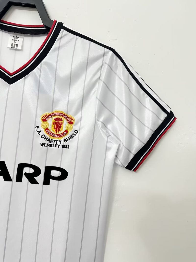 Maillot extérieur rétro Manchester United 1983