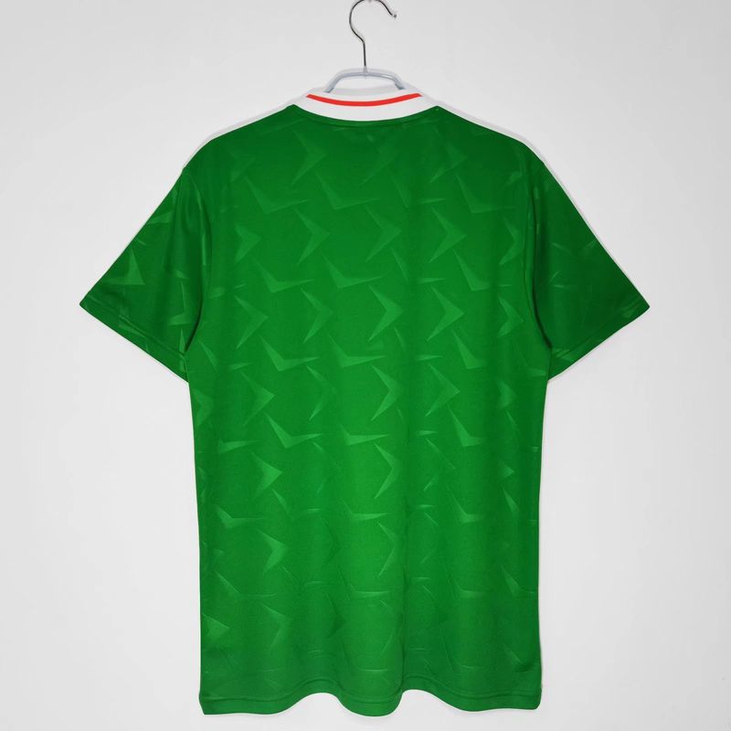 Retro Ireland 1990-1992 home Secondary image