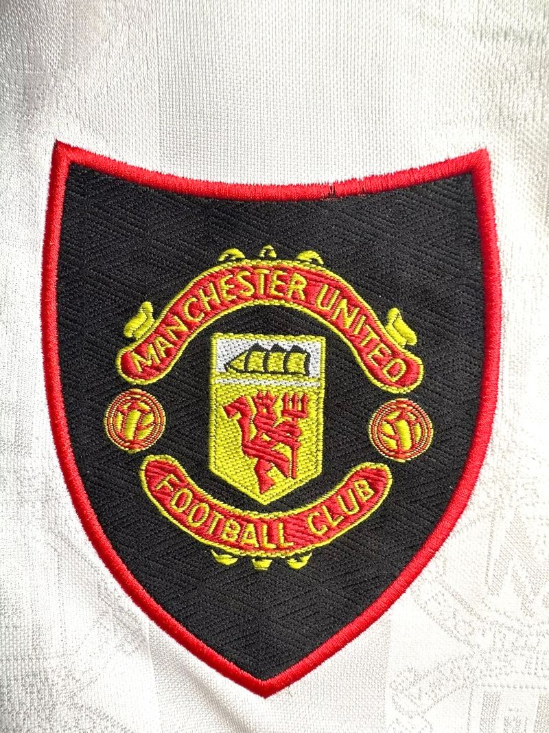 Maillot de foot rétro Manchester United extérieur 1998-1999 manches longues