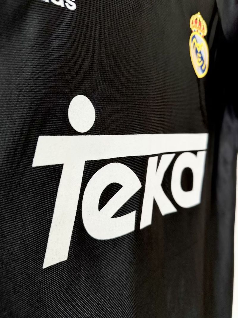 Retro Real Madrid 1999-2001 away