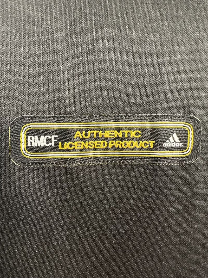 Maillot extérieur rétro Real Madrid 2001-2002