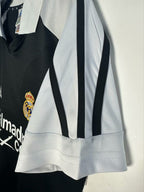 Maillot extérieur rétro Real Madrid 2001-2002