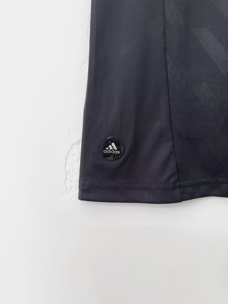 Maillot extérieur rétro Real Madrid 2011-2012