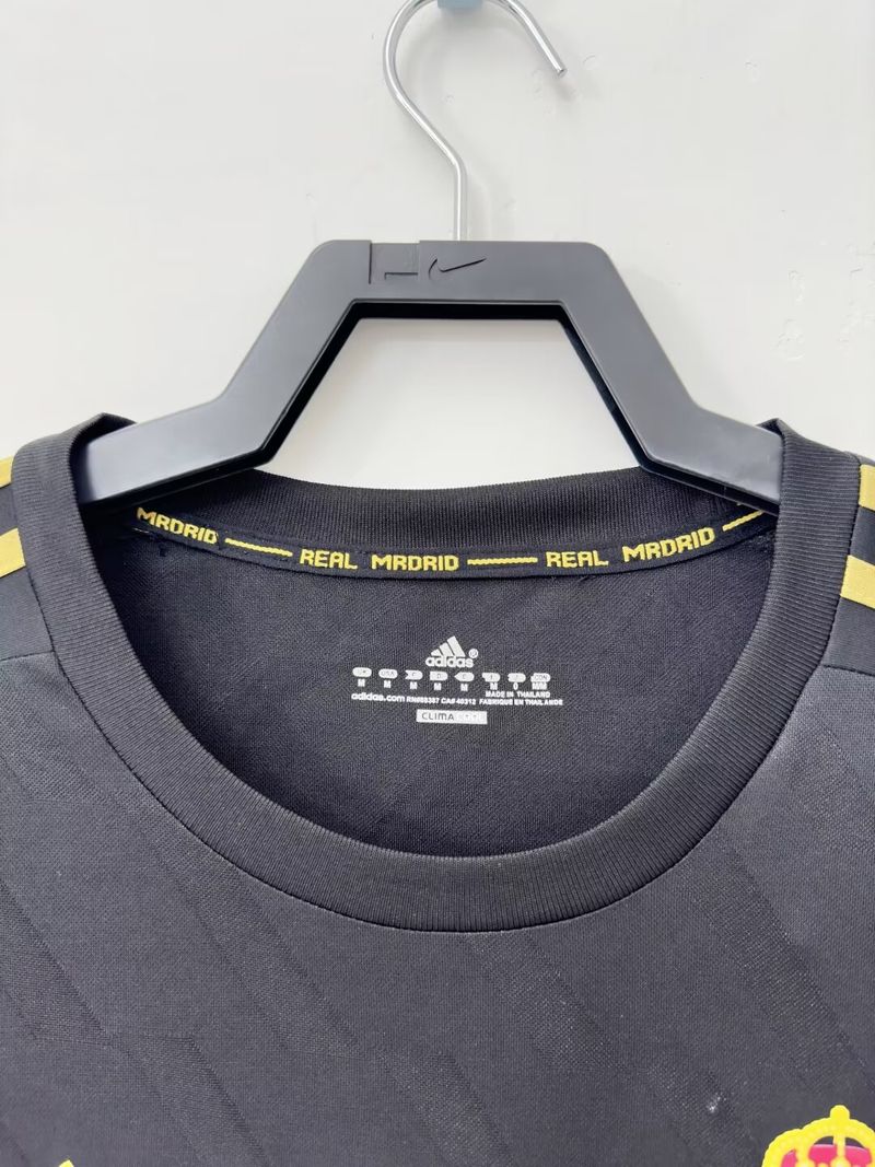 Maillot extérieur rétro Real Madrid 2011-2012