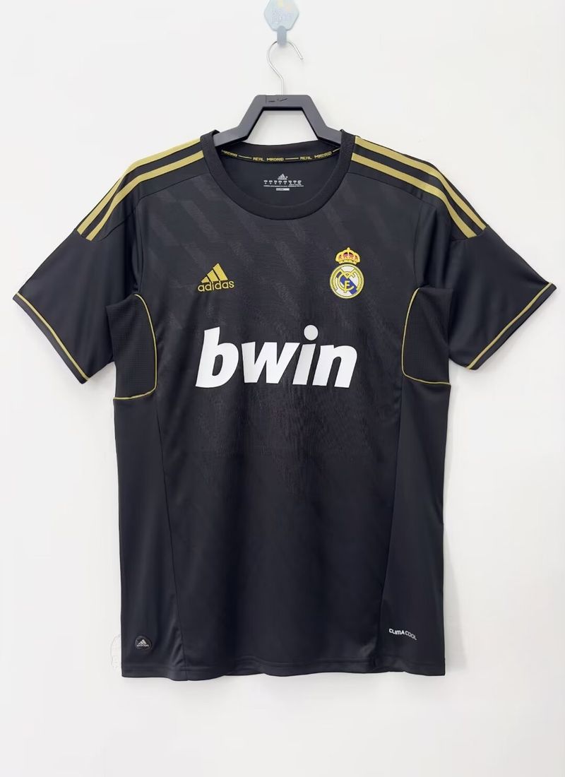 Retro Real Madrid 2011-2012 away Main image