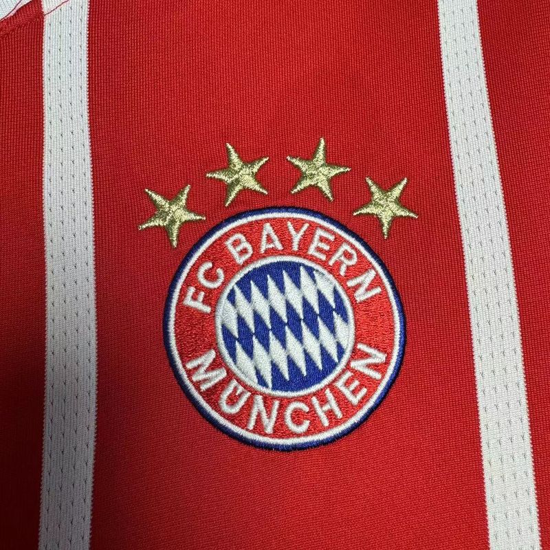 Retro Bayern Munich domicile 2017-2018