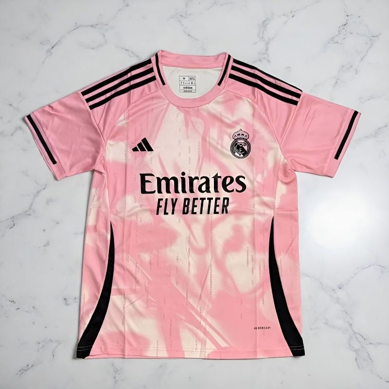 Real Madrid Édition Spéciale 2026-2027 - Rose Image principale du produit