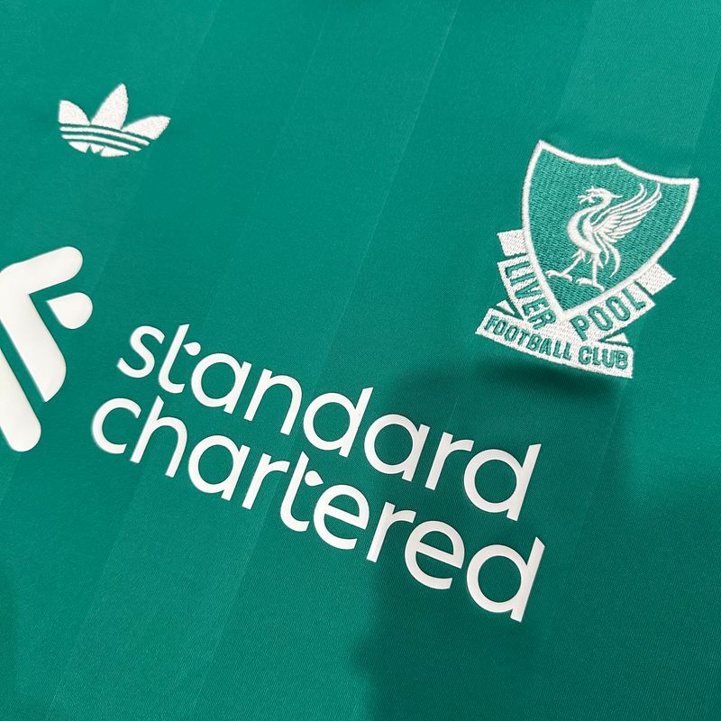 Liverpool FC 2025-2026 second away