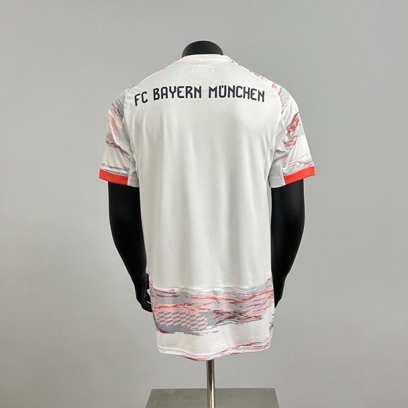 Bayern München 2025-2026 away Secondary image