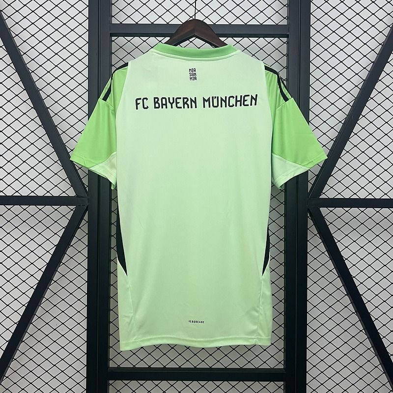 Bayern München 2025 - 2026 goalkeeper - WCFOOTBALLSUIT