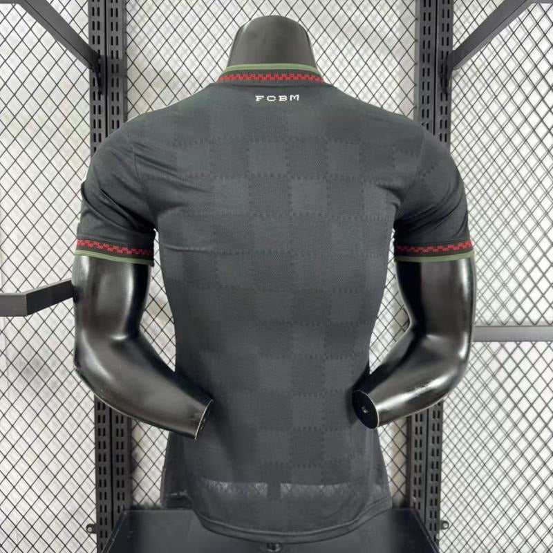 Bayern München 2025-2026 third away player Secondary image