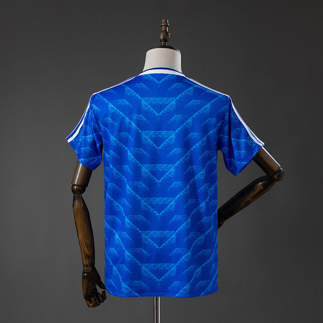 Retro USA 1988 Away Fan Secondary image
