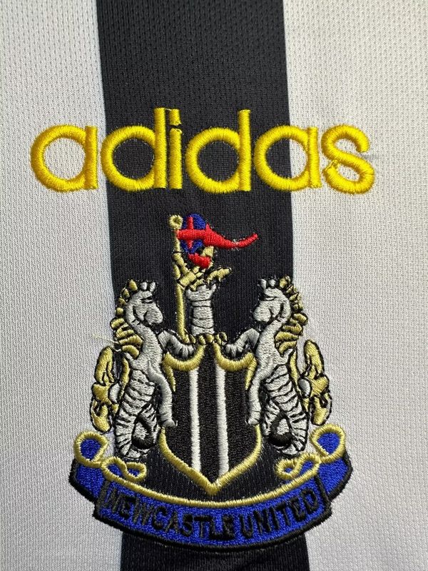 Maillot domicile rétro manches longues Newcastle United 1997-1999