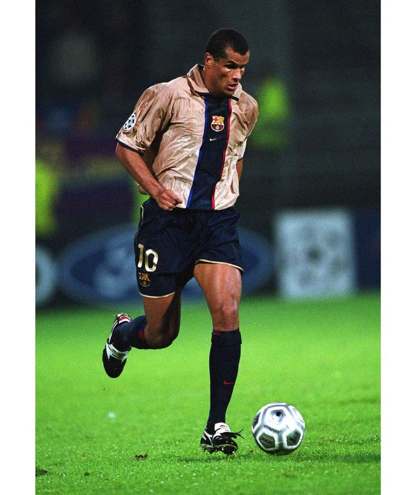 Maillot rétro du FC Barcelone 2001-2002 extérieur