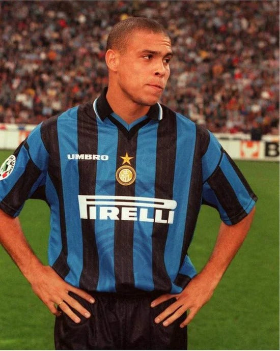 Retro Inter Milano 1997-1998 home Secondary image