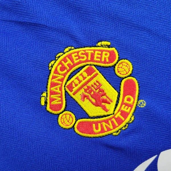 Retro Manchester United 2005-2006 away