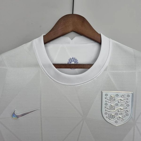 England 2022 home