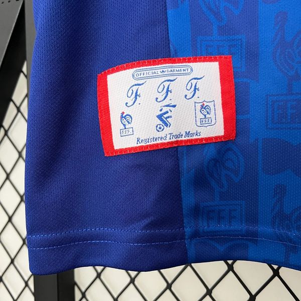 Retro France 1996 home