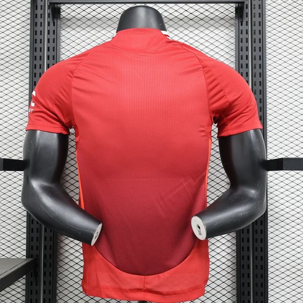 Manchester United 2024-2025 home player