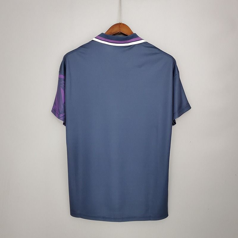Retro Tottenham Hotspur 1994-1995 away Secondary image