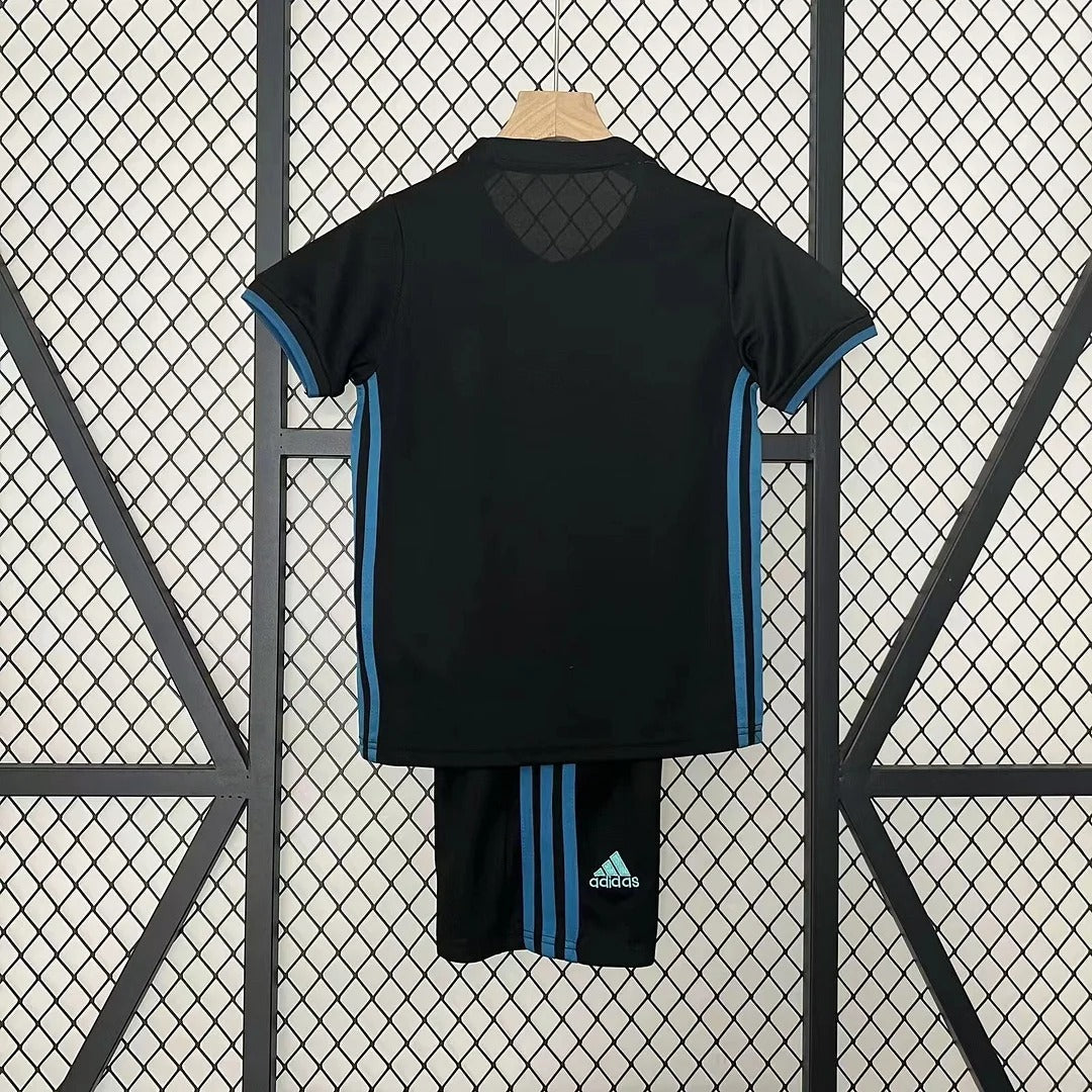 Maillot extérieur Real Madrid 2017-2018 enfant rétro