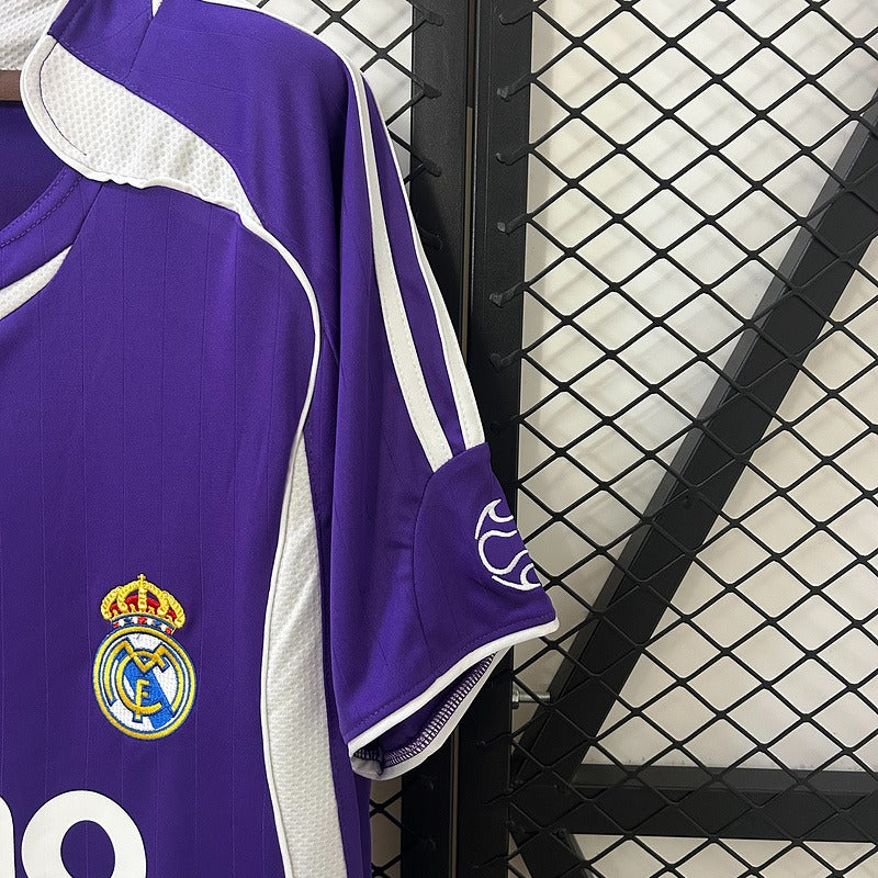 Maillot extérieur rétro Real Madrid 2006-2007