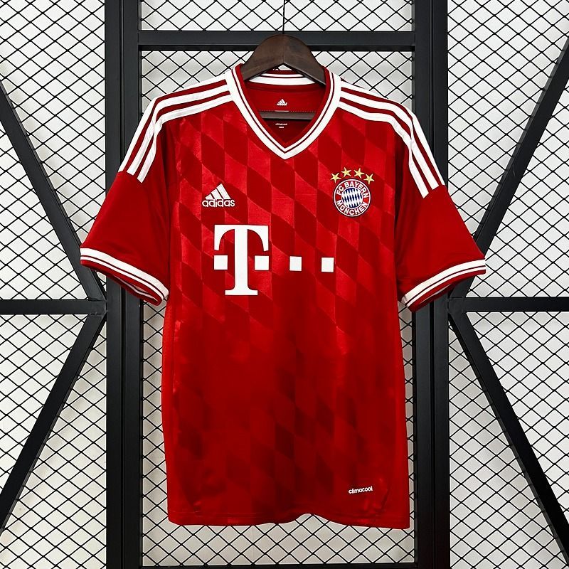 Retro Bayern München 2013-2014 home Main image