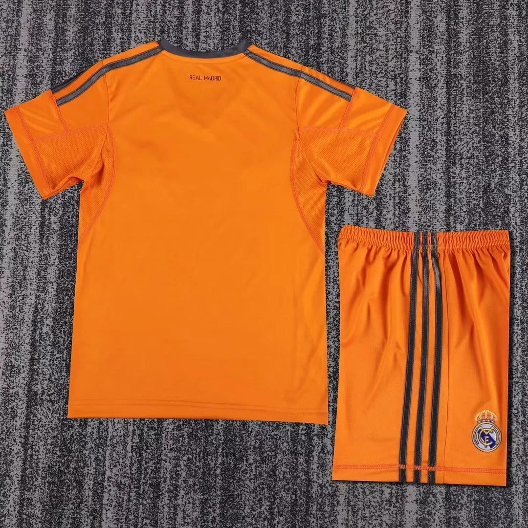 Enfant Rétro Real Madrid 2013-2014 deuxième extérieur Image secondaire du produit
