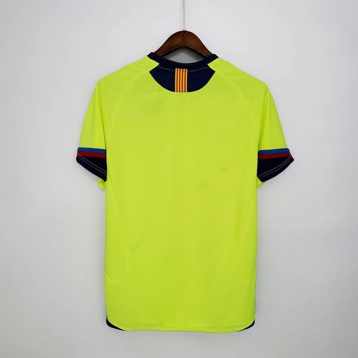 Retro FC Barcelona 2005-2006 away Secondary image
