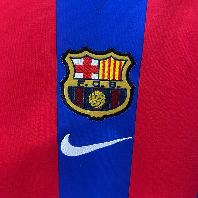 Maillot domicile rétro du FC Barcelone 2001-2002