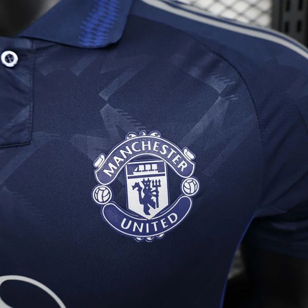 Manchester United 2024-2025 away player