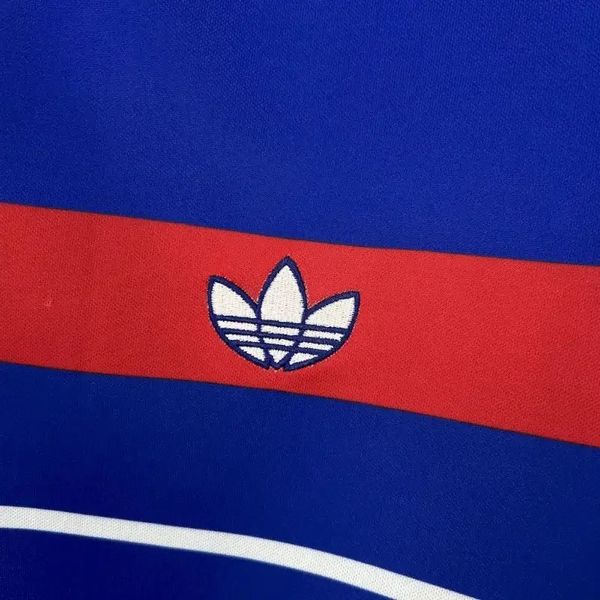 Retro France 1984 home