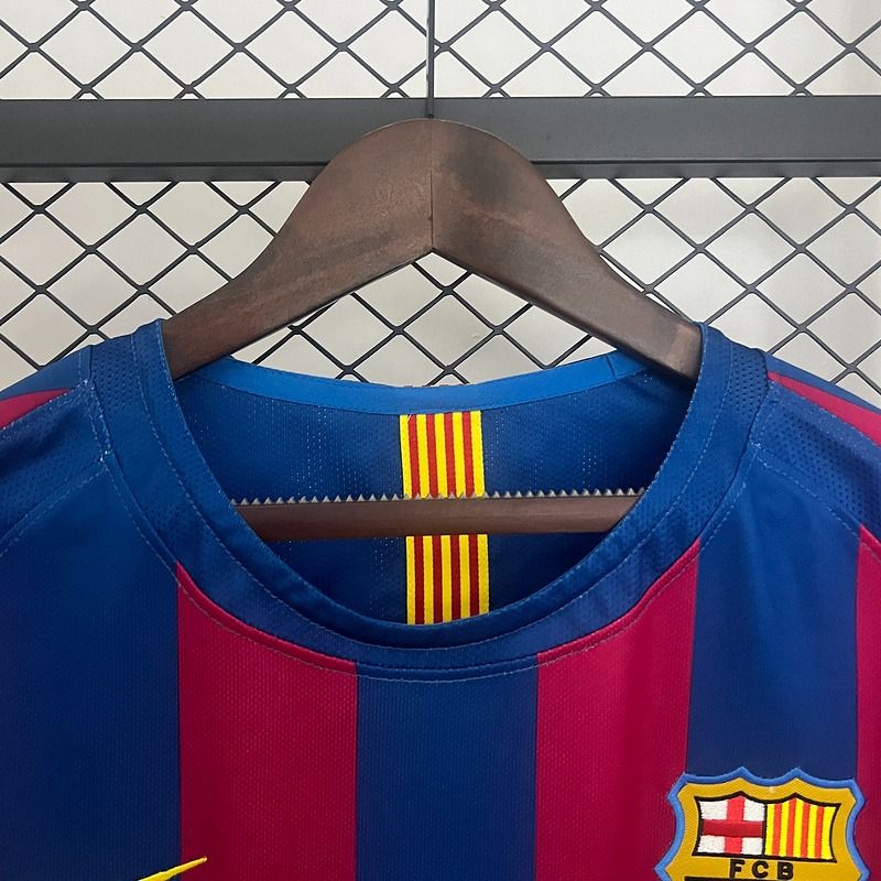 Retro FC Barcelona 2005-2006 home