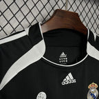 Maillot rétro du Real Madrid 2006-2007 deuxième tenue à l'extérieur