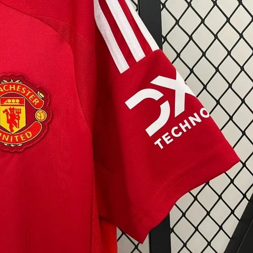 Manchester United 2024-2025 home