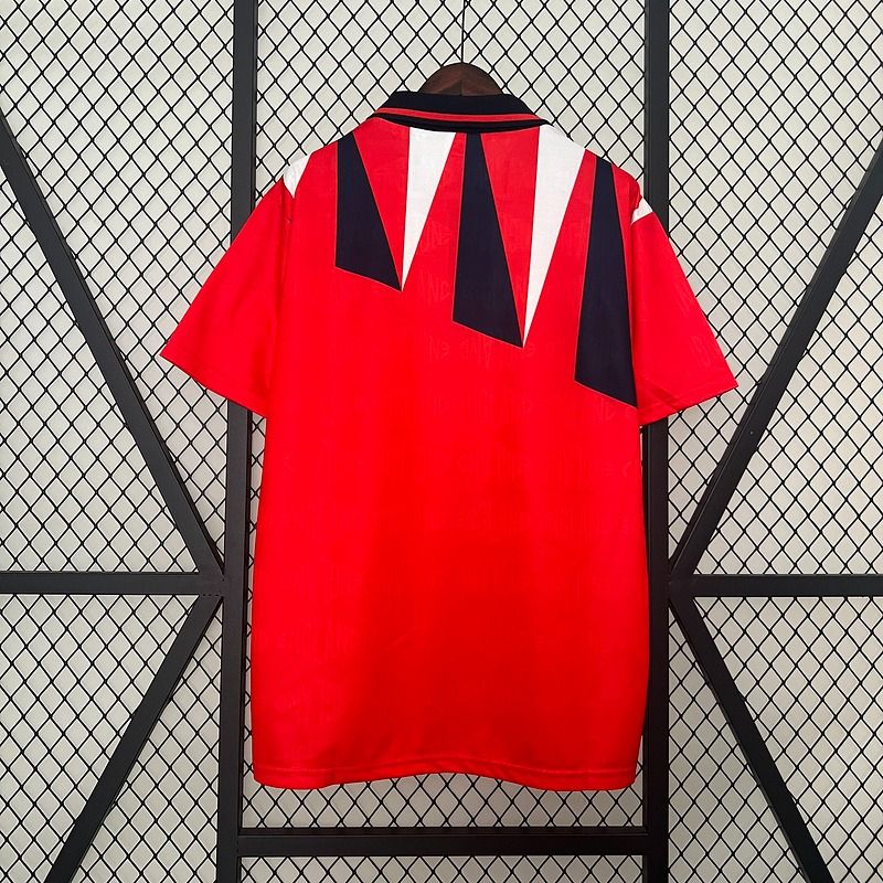 Retro England 1992 away Secondary image