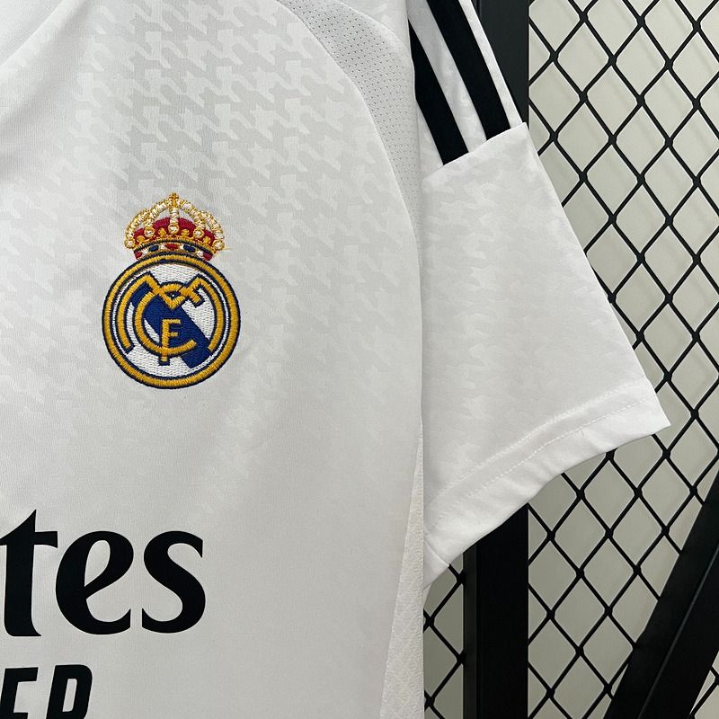 Real Madrid 2024-2025 home
