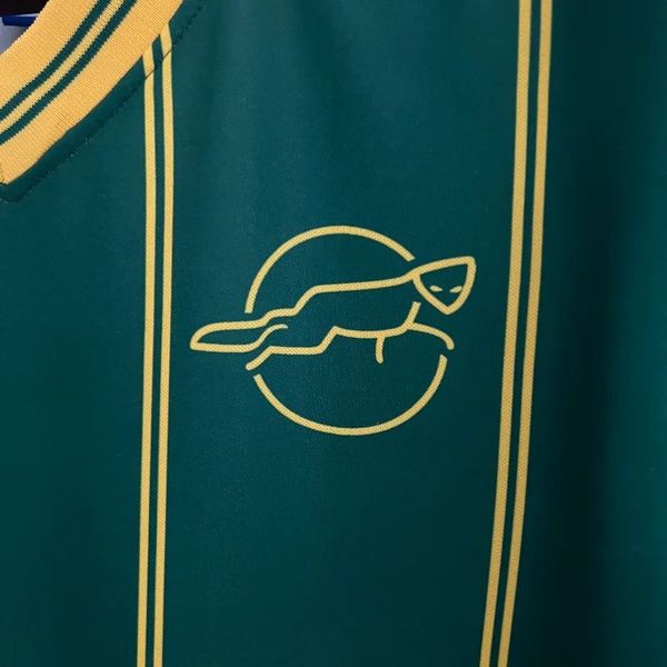 Retro Leicester City 1984 away