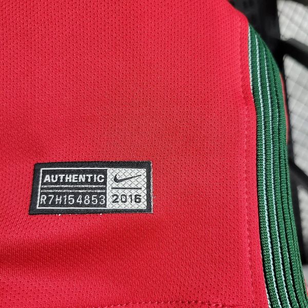 Retro Portugal 2016 home