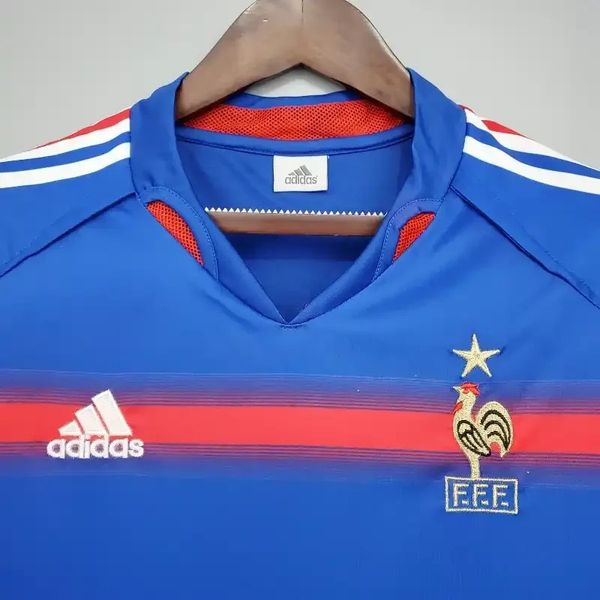 Retro France 2004 home