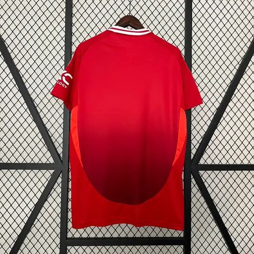 Manchester United 2024-2025 home