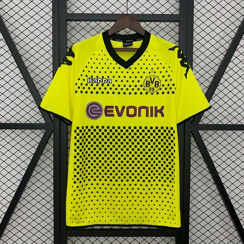 Maillot domicile rétro BVB Dortmund 2011-2012 Image principale du produit