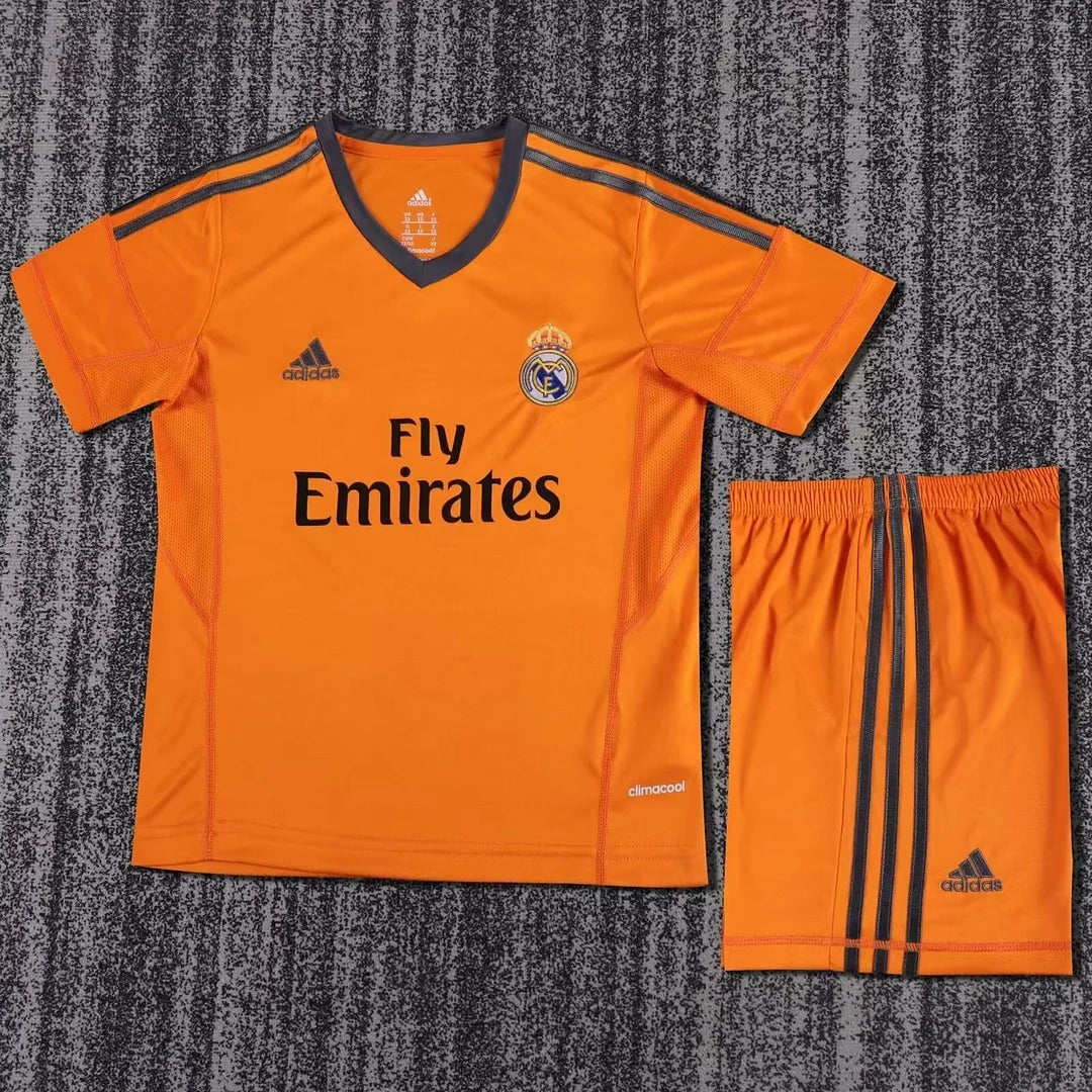 Enfant Rétro Real Madrid 2013-2014 deuxième extérieur Image principale du produit