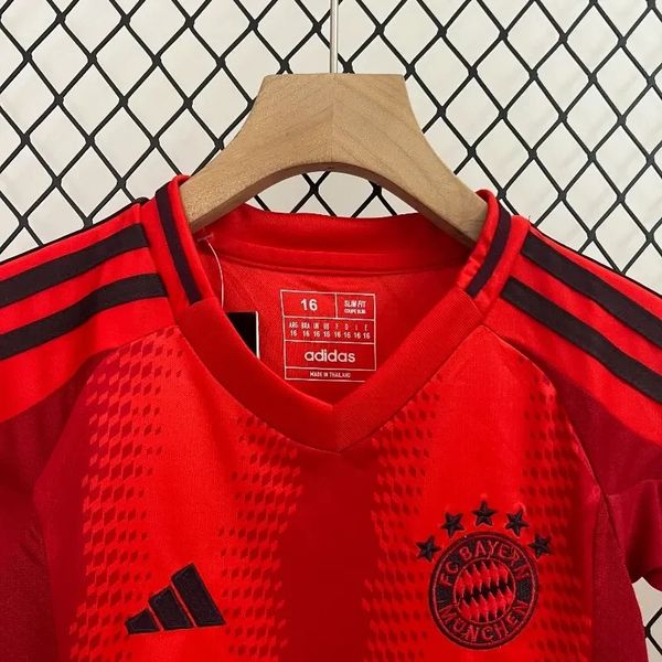 Enfants Bayern Munich domicile 2024-2025