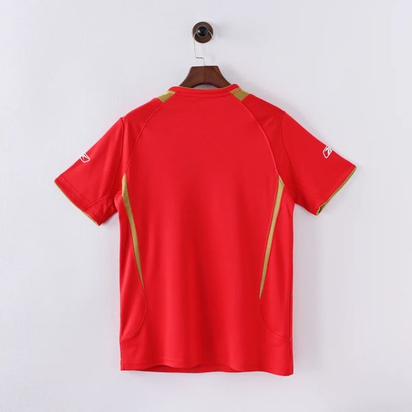 Retro Liverpool FC 2005-2006 home Secondary image