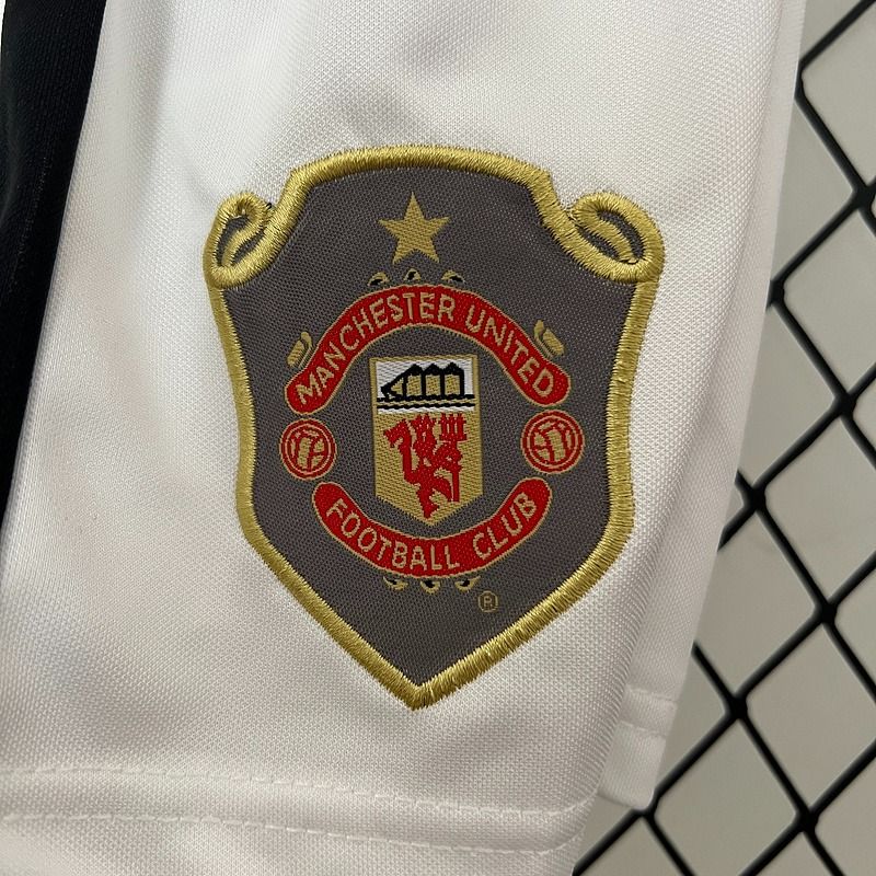 Retro Kids Manchester United 1999-2000 home